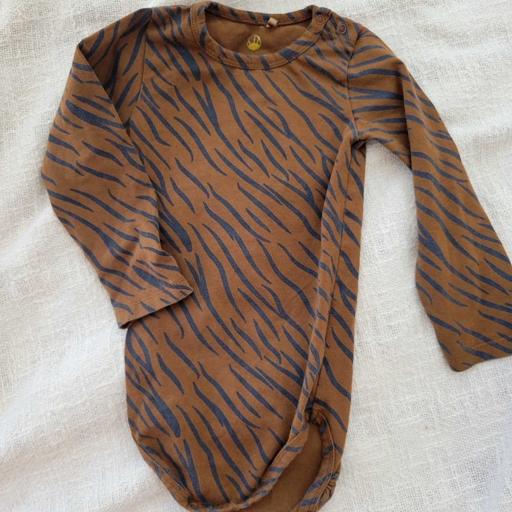 The new onsie 12/18 tiger stripe